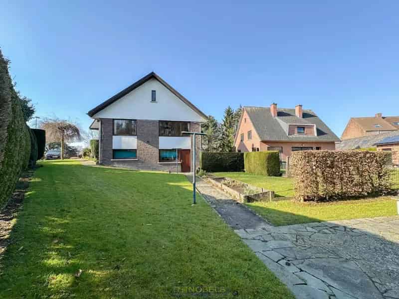 Ruime Villa te Ronse: Wonen & Werken Combinatie