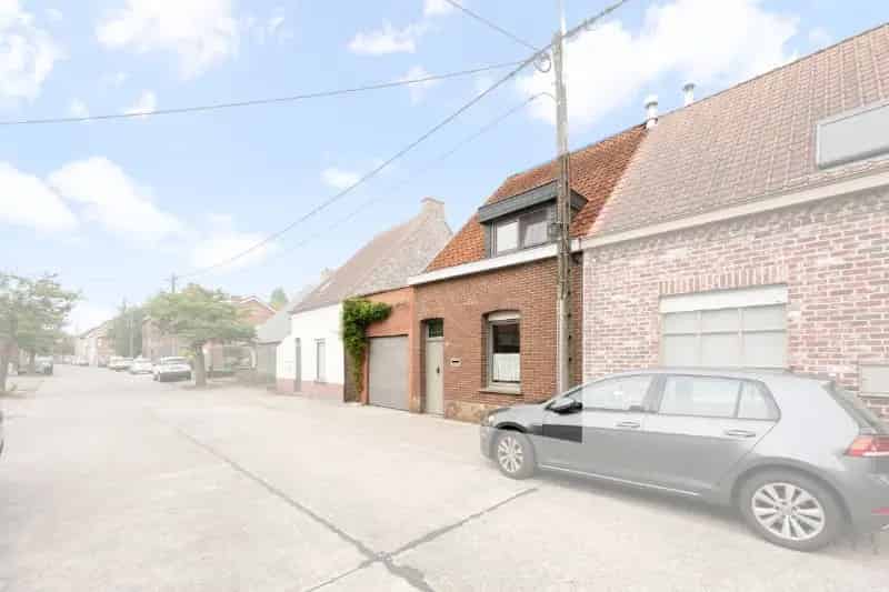Charmante woning Roeselare Beveren 2-3 slaapkamers ruime garage