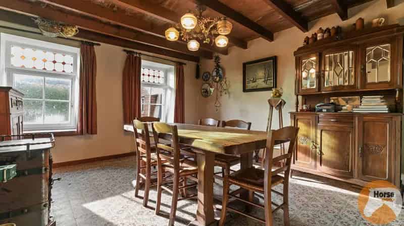 Huis te koop Galmaarden: Unieke woning met grote werkplaats