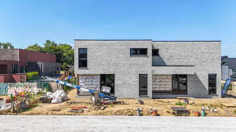Moderne Casco Woning 4 Slaapkamers Boekt
