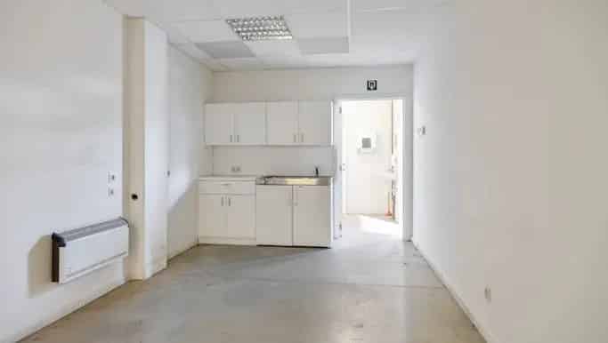 Handelspand te huur Hasselt 1141m²