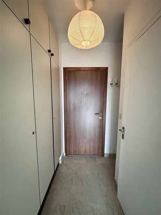 Studio te Koop in Liège - Volledig Gemeubileerd en Gerenoveerd