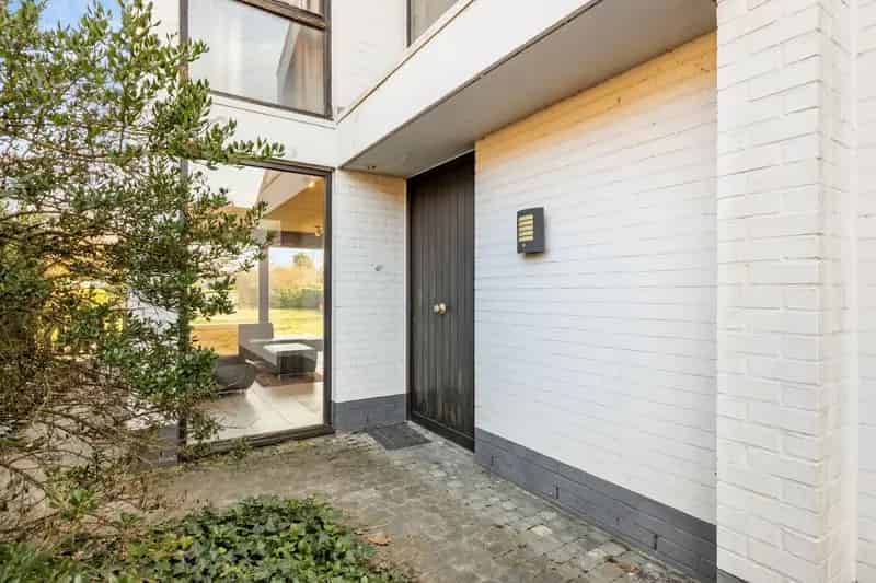 Vrijstaande woning 3 slaapkamers ruim perceel potentieel