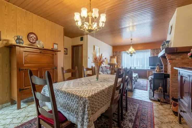 Huis Te Koop Moderniseren 2 Slaapkamers Tuin