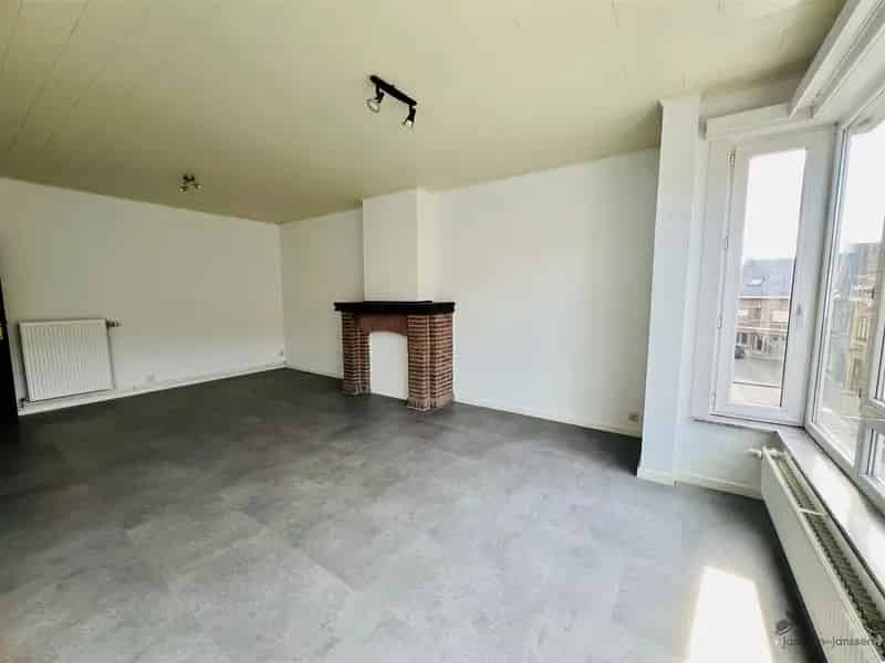 Ruim 2 Slaapkamer Appartement te Koop in Centrum Dendermonde
