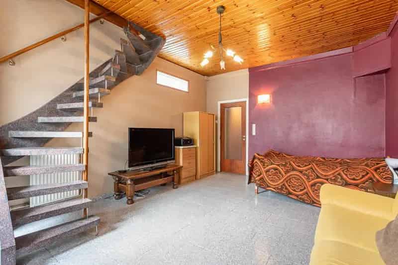 Te renoveren woning 3 slaapkamers tuin
