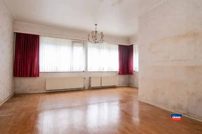 Te renoveren HOB 2 slaapkamers tuin garage