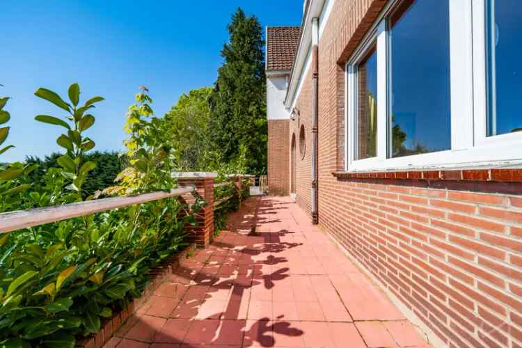 Huis te koop Overijse: Renovatieproject 276m² met 4 slaapkamers