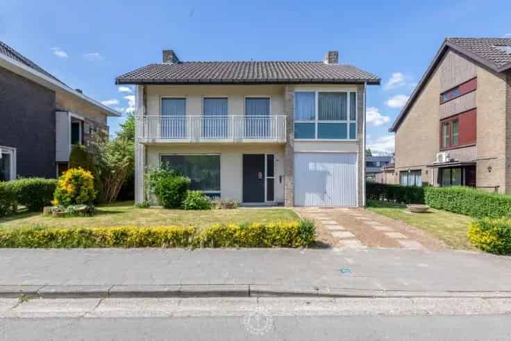 Huis Te Koop: Charmant Pareltje met 3 slaapkamers