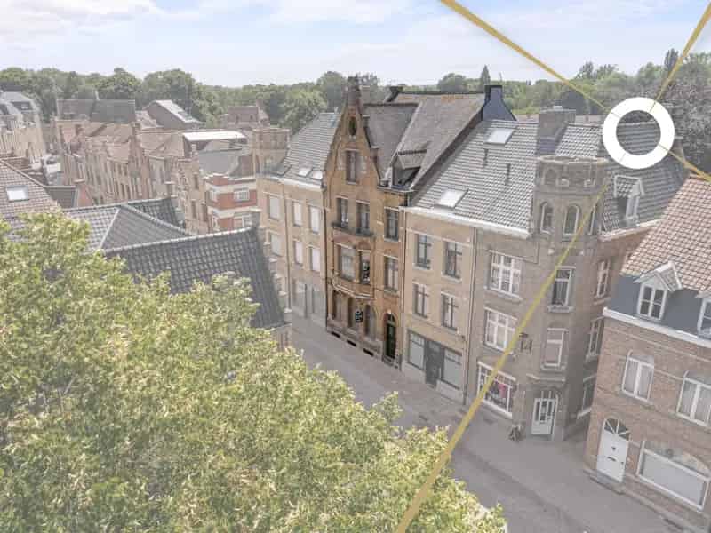 Herenhuis Ieper 8 slaapkamers Garage Praktijkruimte Stadstuin