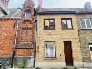 Huis te Koop Brugge Centrum Instapklaar 2 Slaapkamers Zonneterras