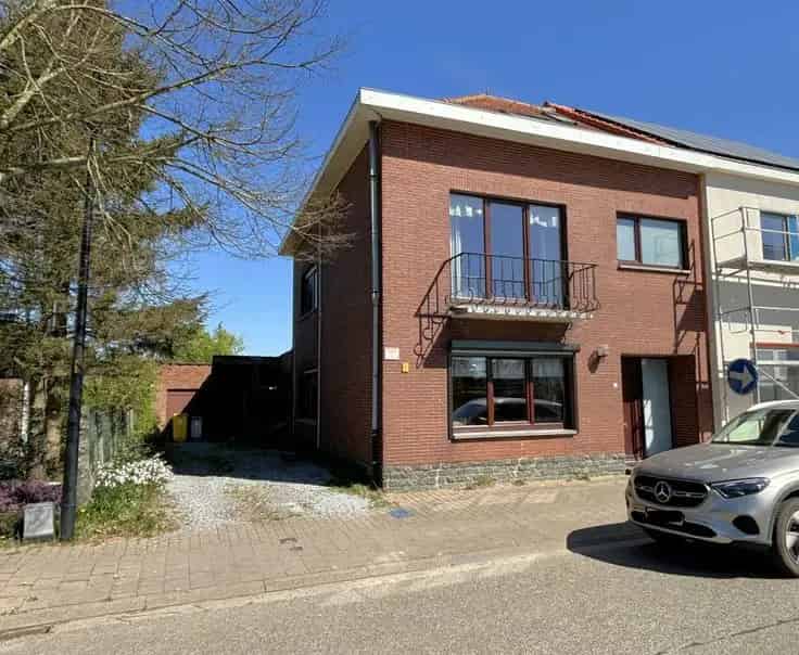 Ruime Halfopen Bebouwing Nabij Leuven