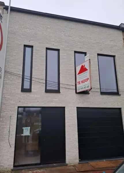 Ruime Nieuwbouwwoning 5 Slaapkamers Moerbeke Waas
