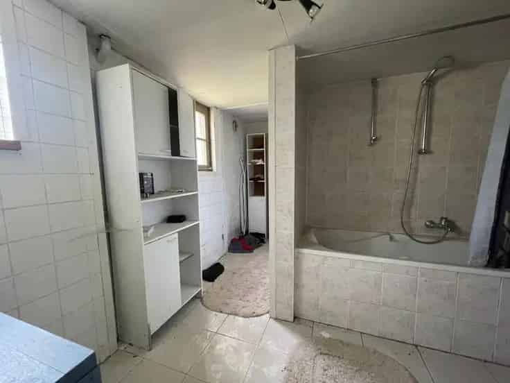 Herenwoning te renoveren met bouwgrond Kessel