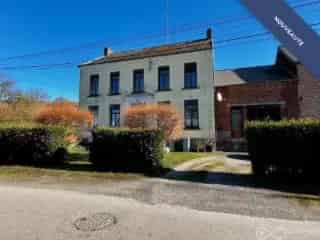 Herenhuis te koop Sivry 4 slaapkamers grote tuin