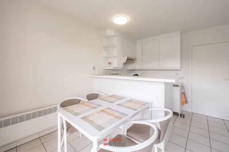 Appartement te Huur Nieuwpoort: Gemeubelde Studio met Slaaphoek