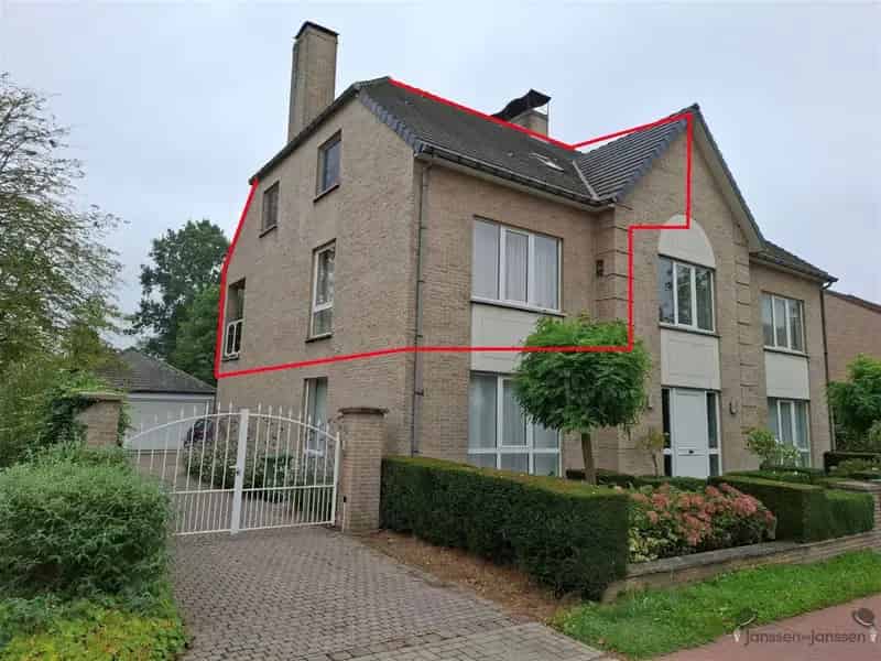 Luxe Duplex Hasselt 122m2 2 slaapkamers Garage Balkon