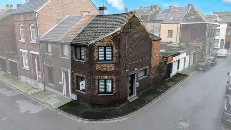 Huis te koop in Mont-Sur-Marchienne met prachtige kenmerken