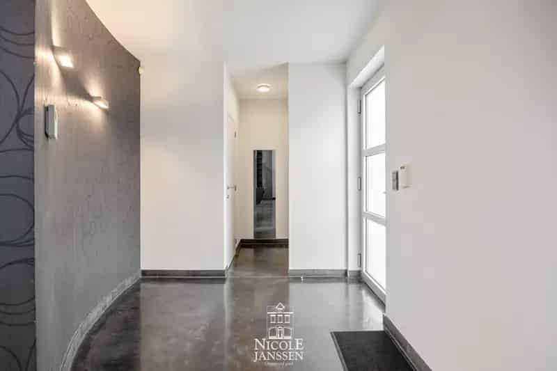 Moderne Lichte Woning Rustige Groene Omgeving