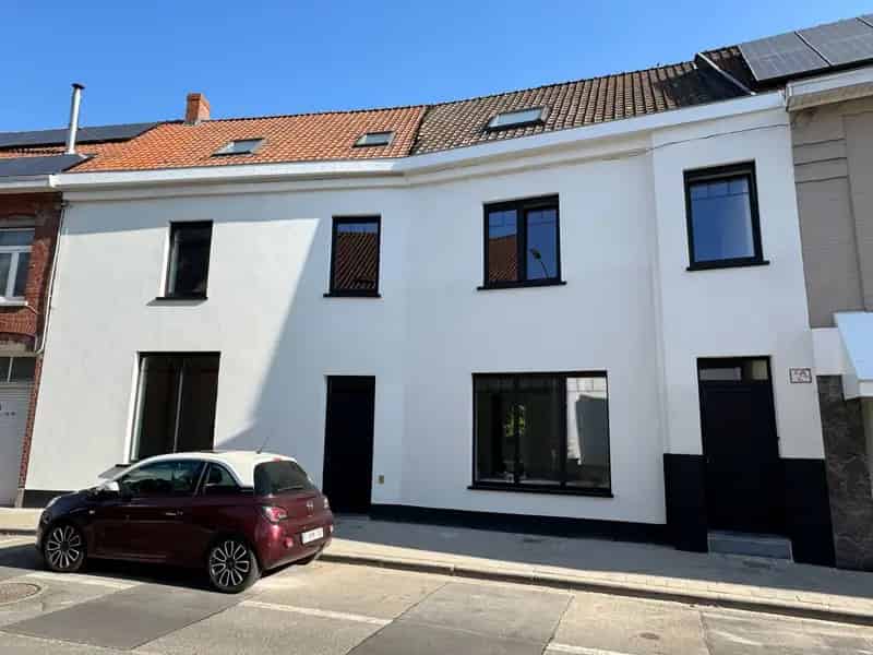 Gerenoveerde woning 5 slaapkamers Moen