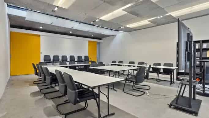 Kantoor te Koop Anderlecht Ruime Kantoren Centrale Locatie