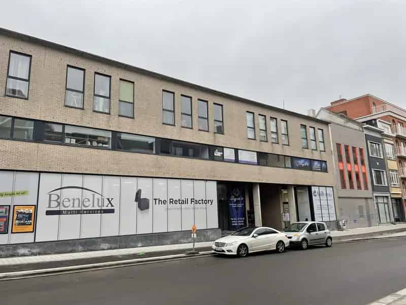 Kantoor 3 parkeerplaatsen te huur