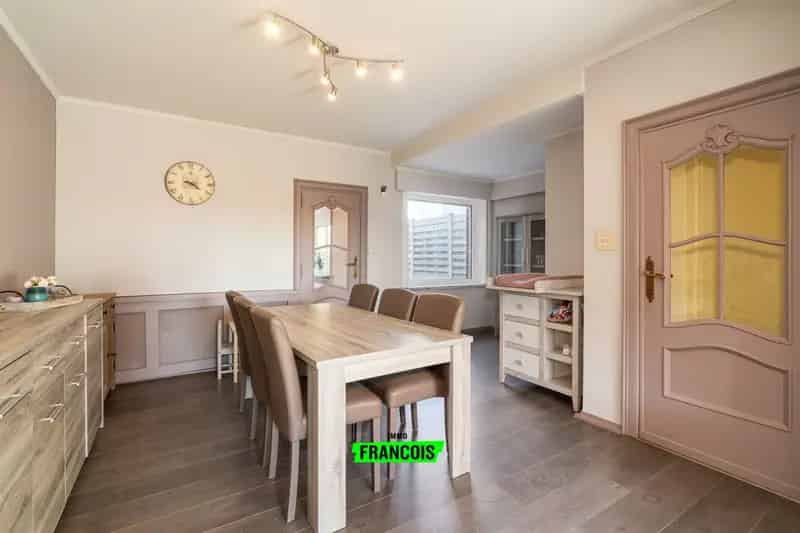 Instapklare Halfopen Woning Zottegem - 3 slaapkamers - Zonnepanelen