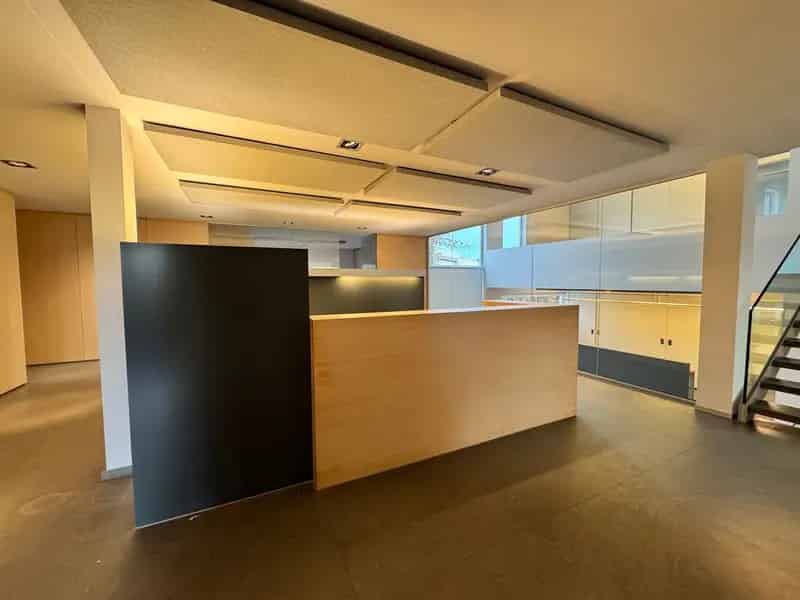 Statig Kantoorgebouw te Huur Oud Turnhout