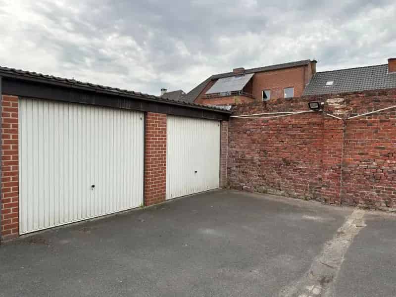 Ruime Garages te Koop Centrum Roeselare