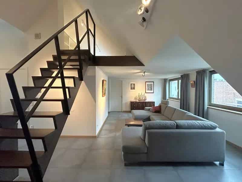 Geel Centrum: Instapklaar Dakappartement met Terras
