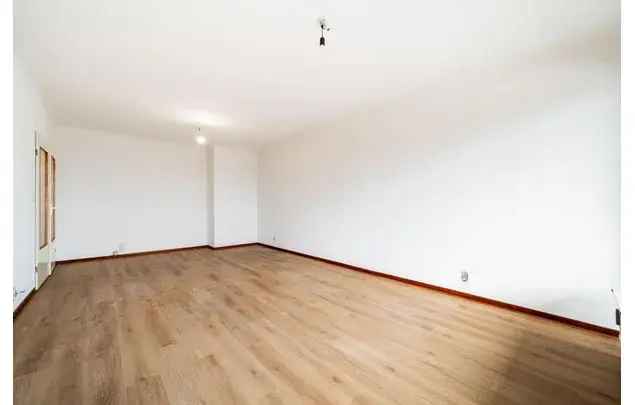 Huur 2 slaapkamer appartement van 80 m² in Liège