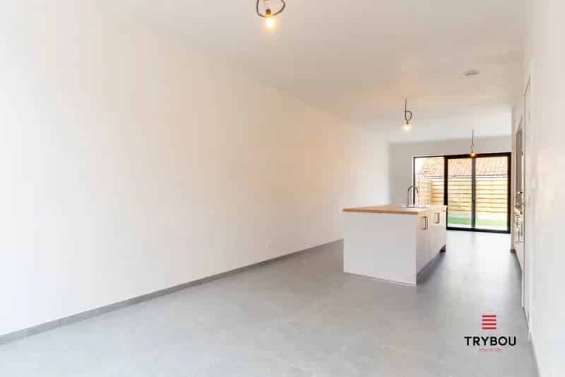 Gezinswoning te koop Merkem 4 slaapkamers moderne keuken