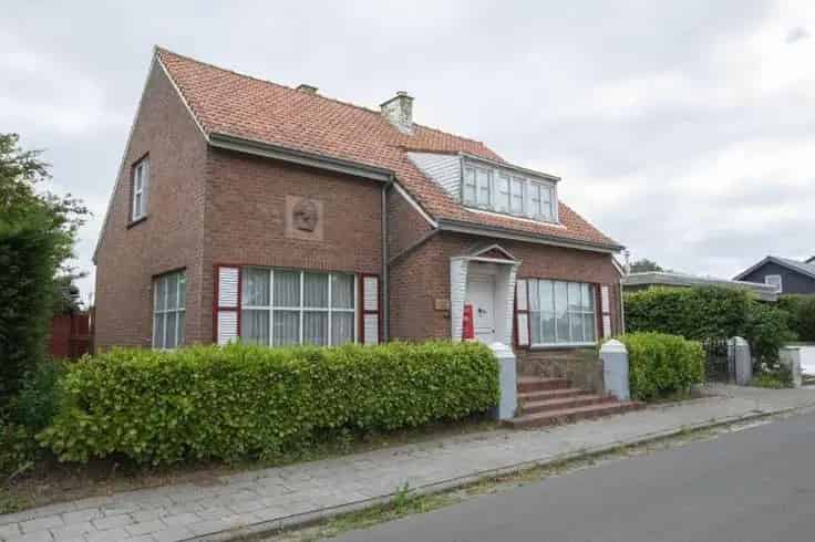 Te renoveren Landelijke Woning 4 slaapkamers Grote Tuin