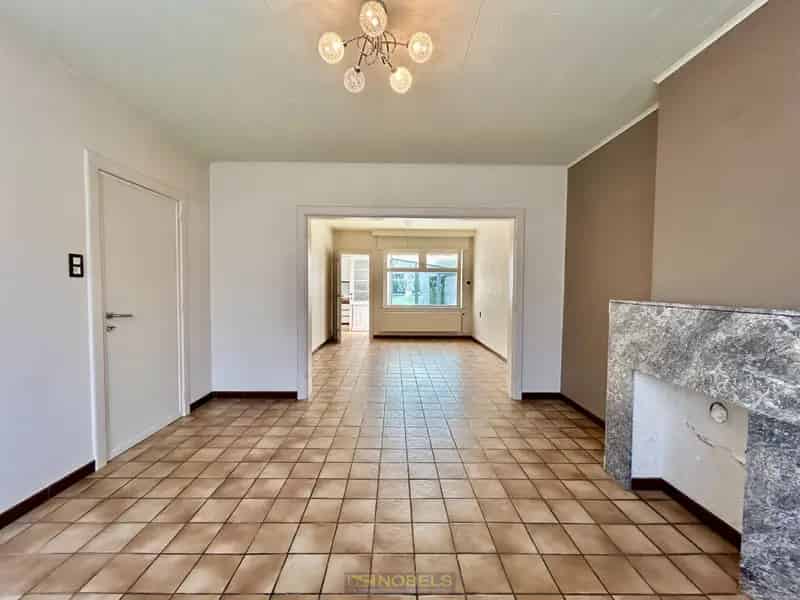 Ruime Gerenoveerde Woning te Oudenaarde met Tuin
