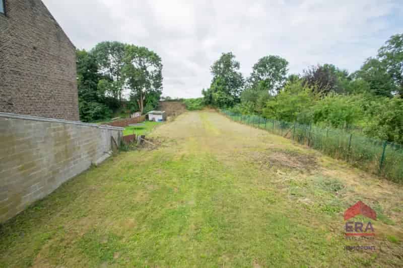 Bouwgrond te Huur Ezemaal 8a 55ca Halfopen Bebouwing