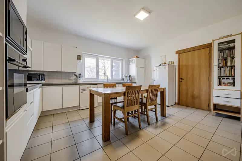 Villa te koop 5 slaapkamers nabij E40