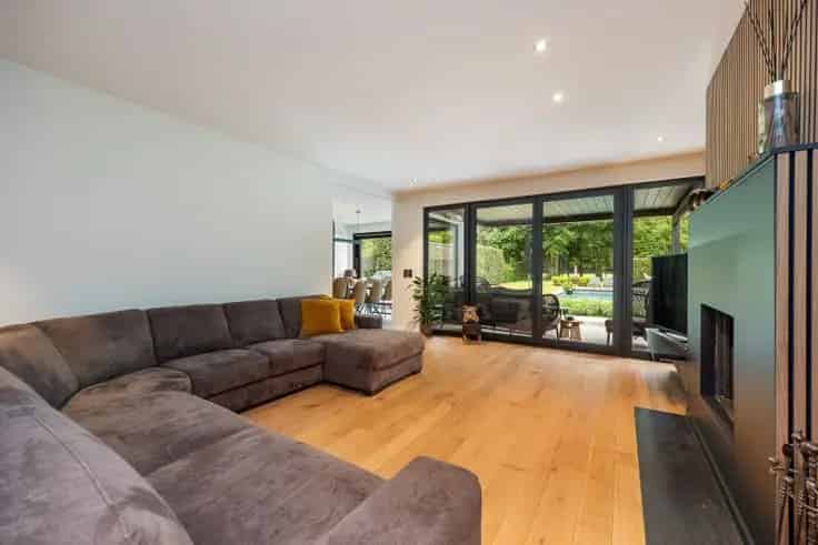 Moderne Villa te Koop Schilde 4 slaapkamers Zwembad