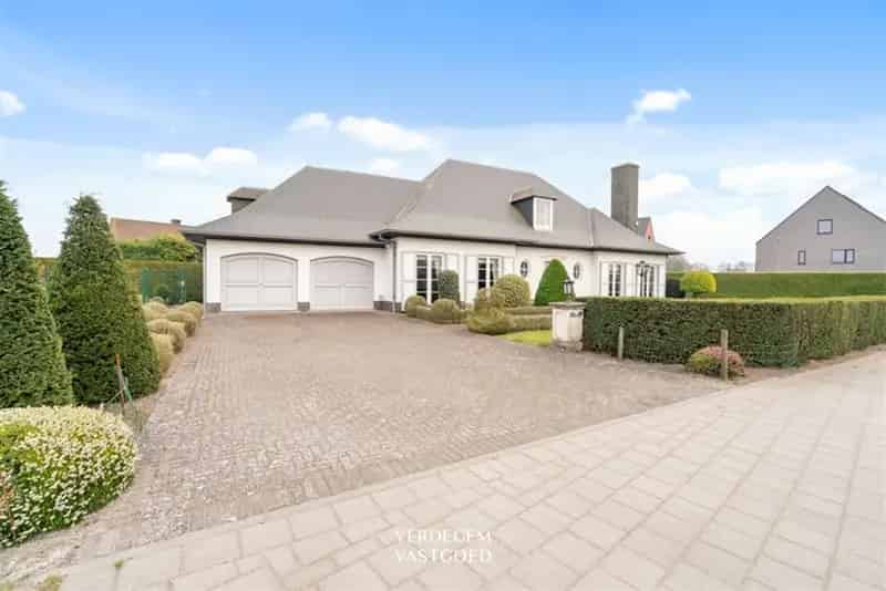 Imposante Villa met Eindeloos Potentieel