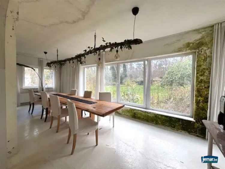 Te renoveren villa Maasmechelen