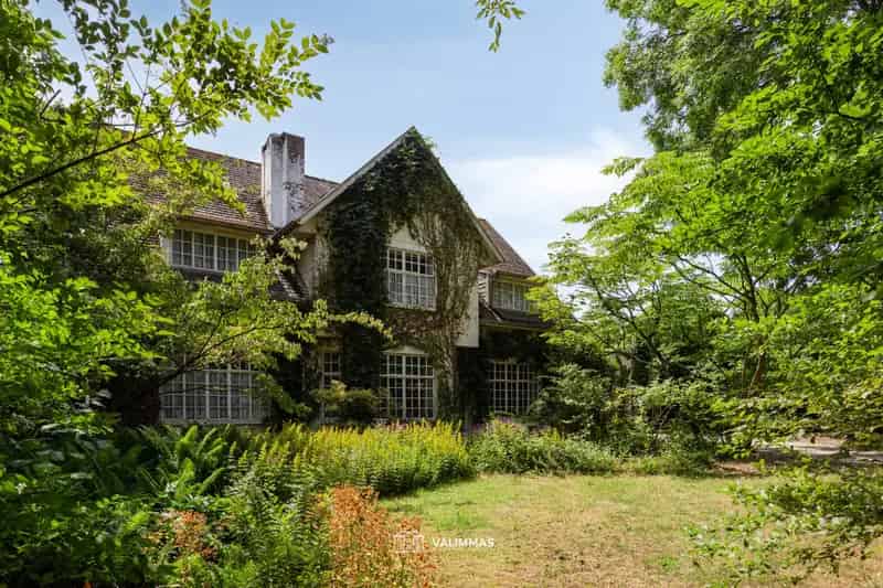Doktersvilla te koop: 600m² met 2 bouwgronden