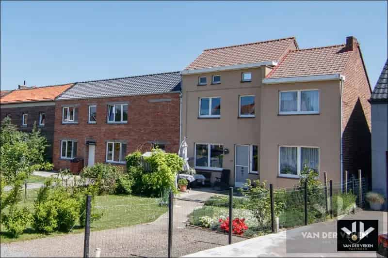 Ruime woning te koop nabij Tongeren centrum 3 slaapkamers