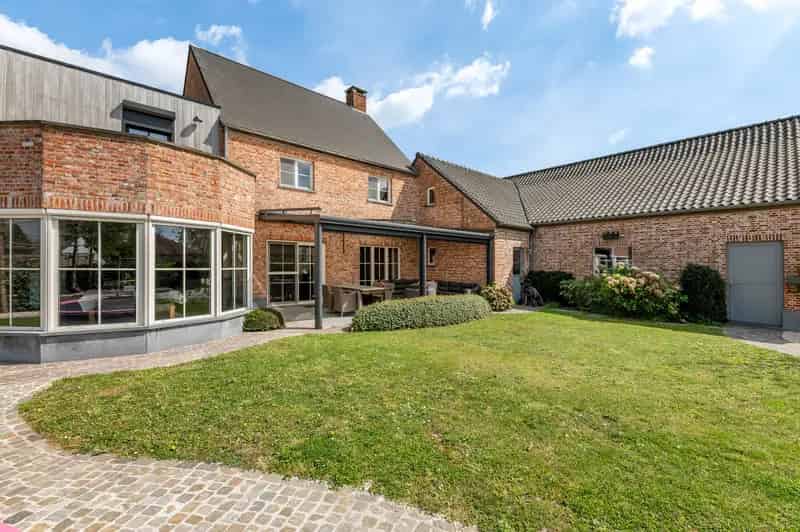 Huis te huur Retie: Landelijke hoevevilla met paardenstallen