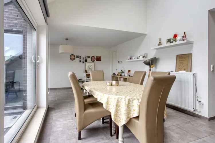 Duplex- Appartement Met 3 Slk En 2 Staanplaatsen In Kasterlee