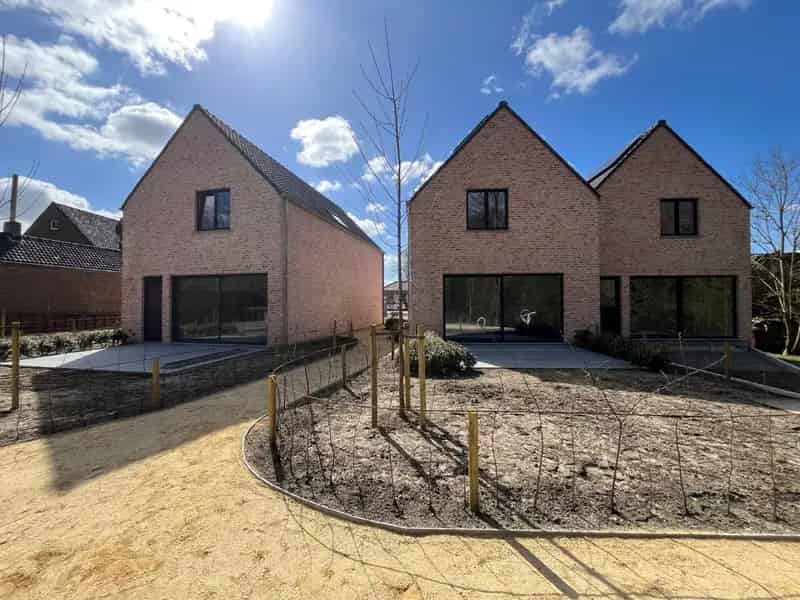 Landelijke Nieuwbouwwoning Dikkelvenne