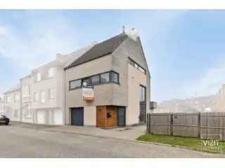 Huis te koop Ninove - Instapklare woning met 4 slaapkamers en garage
