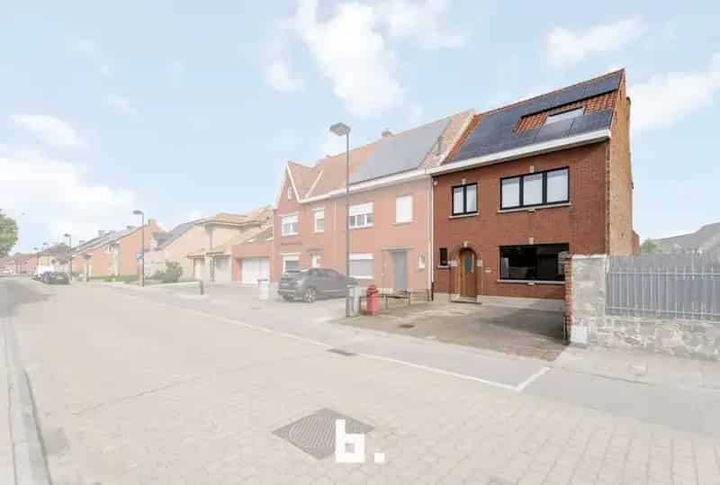 Gerenoveerde woning Wervik: Ruime gezinswoning met tuin