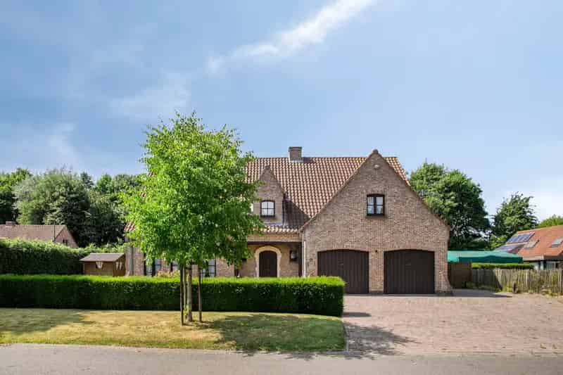 Huis te huur 5 slaapkamers zonnige tuin dubbele garage
