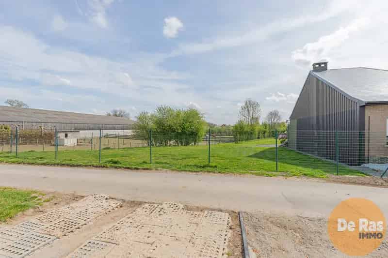 OUTER –Landelijke bouwgrond, halfopen - bungalow