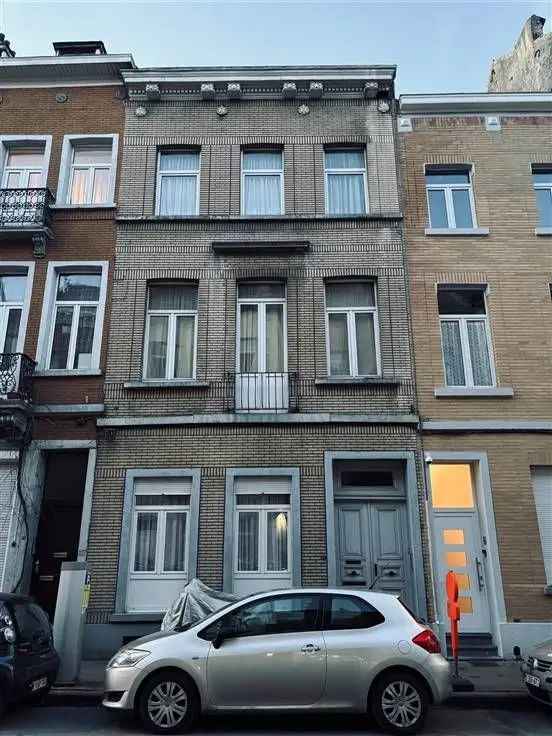 Te renoveren tweegezinswoning 240m² Rogier Coteaux
