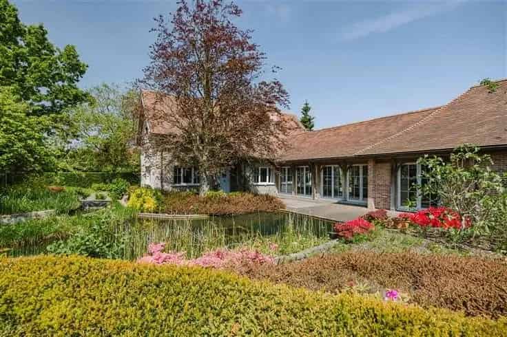 Landelijke Villa te Koop Sint-Martens-Latem